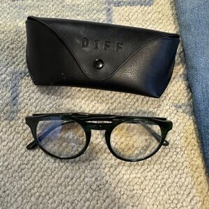 DIFF Green Eyeglasses with Case